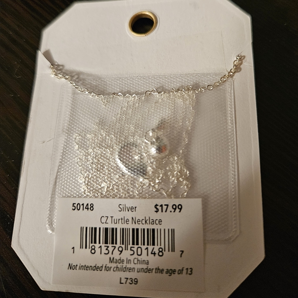 NWT Amanda Blu Turtle Necklace - Picture 3 of 4